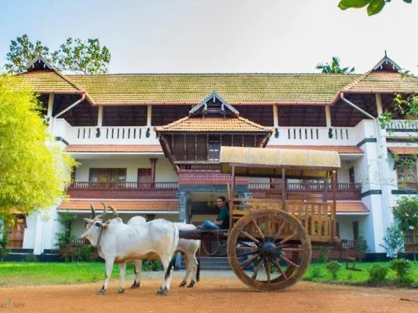 فندق Rasa Gurukul Kizhake Chālakudi 3*,  الهند