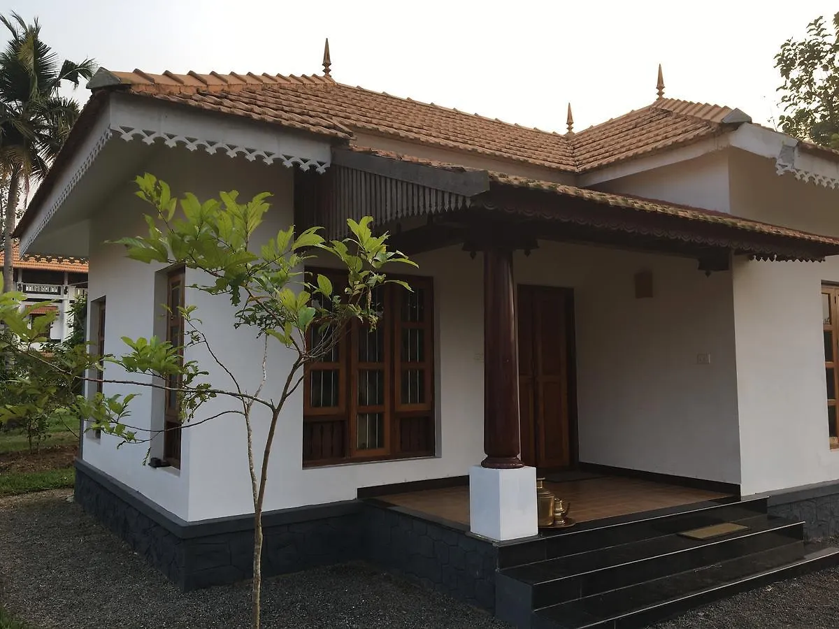 فندق Rasa Gurukul Kizhake Chālakudi 3*,