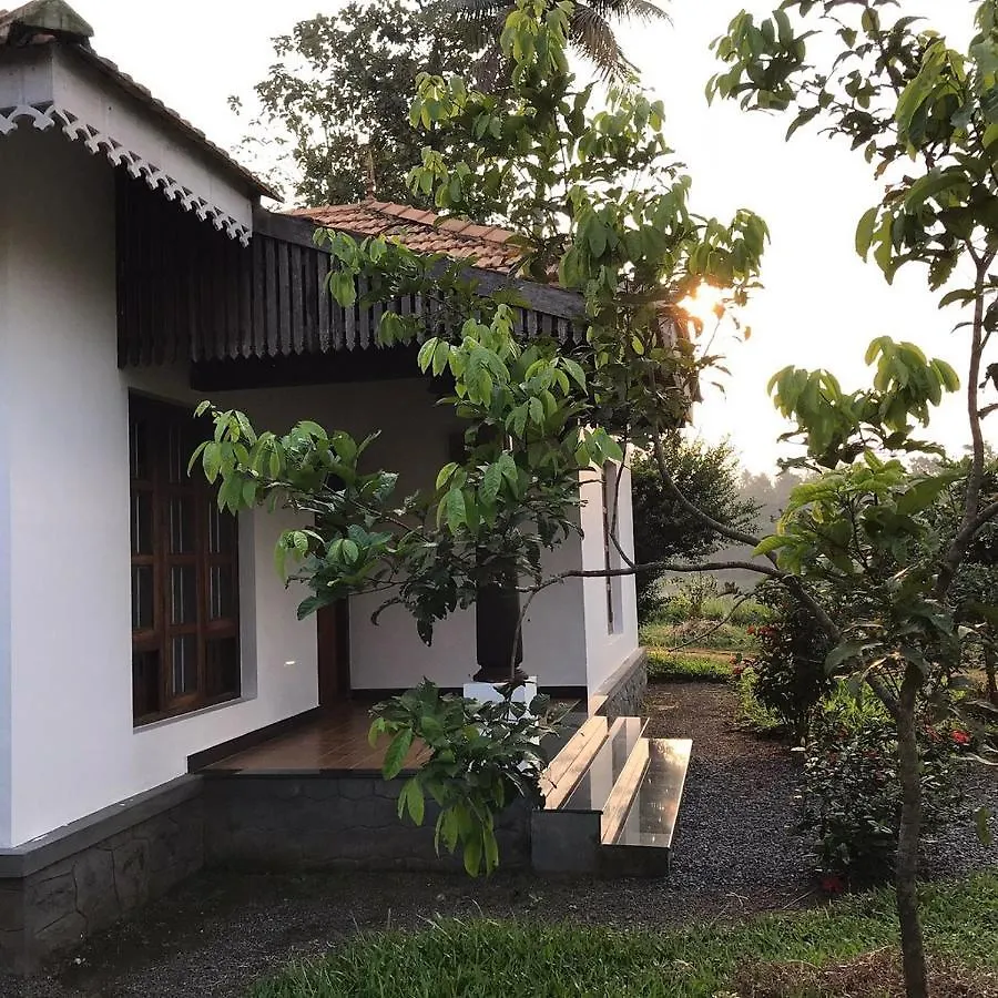 *** منتجع فندق Rasa Gurukul Kizhake Chālakudi الهند